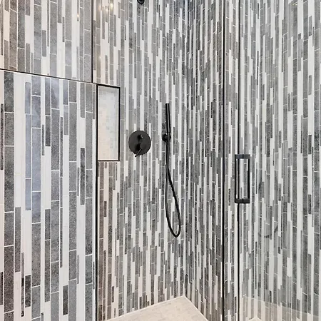 Apartment Luxury 2-bedroom For 6 - Avenue Montaigne Paris