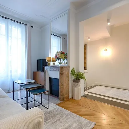 Luxury 2-bedroom For 6 - Avenue Montaigne