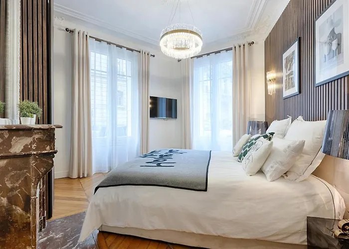 Luxury 2-bedroom For 6 - Avenue Montaigne *