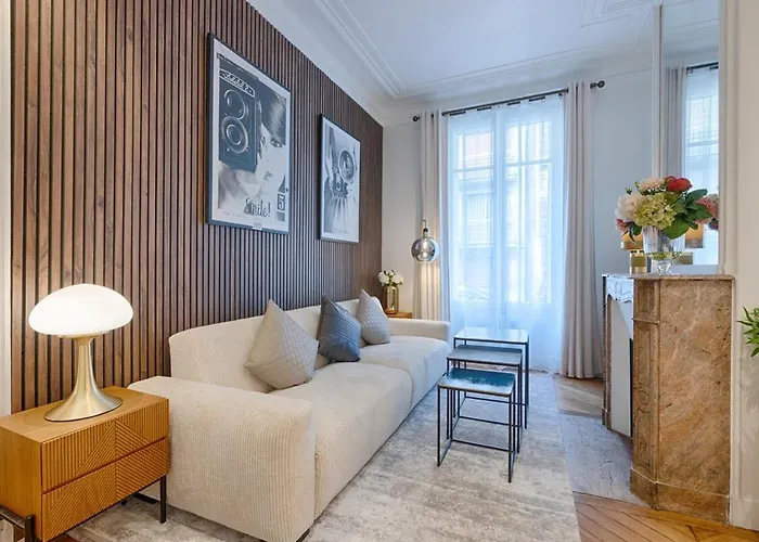 Luxury 2-bedroom For 6 - Avenue Montaigne Διαμέρισμα Παρίσι